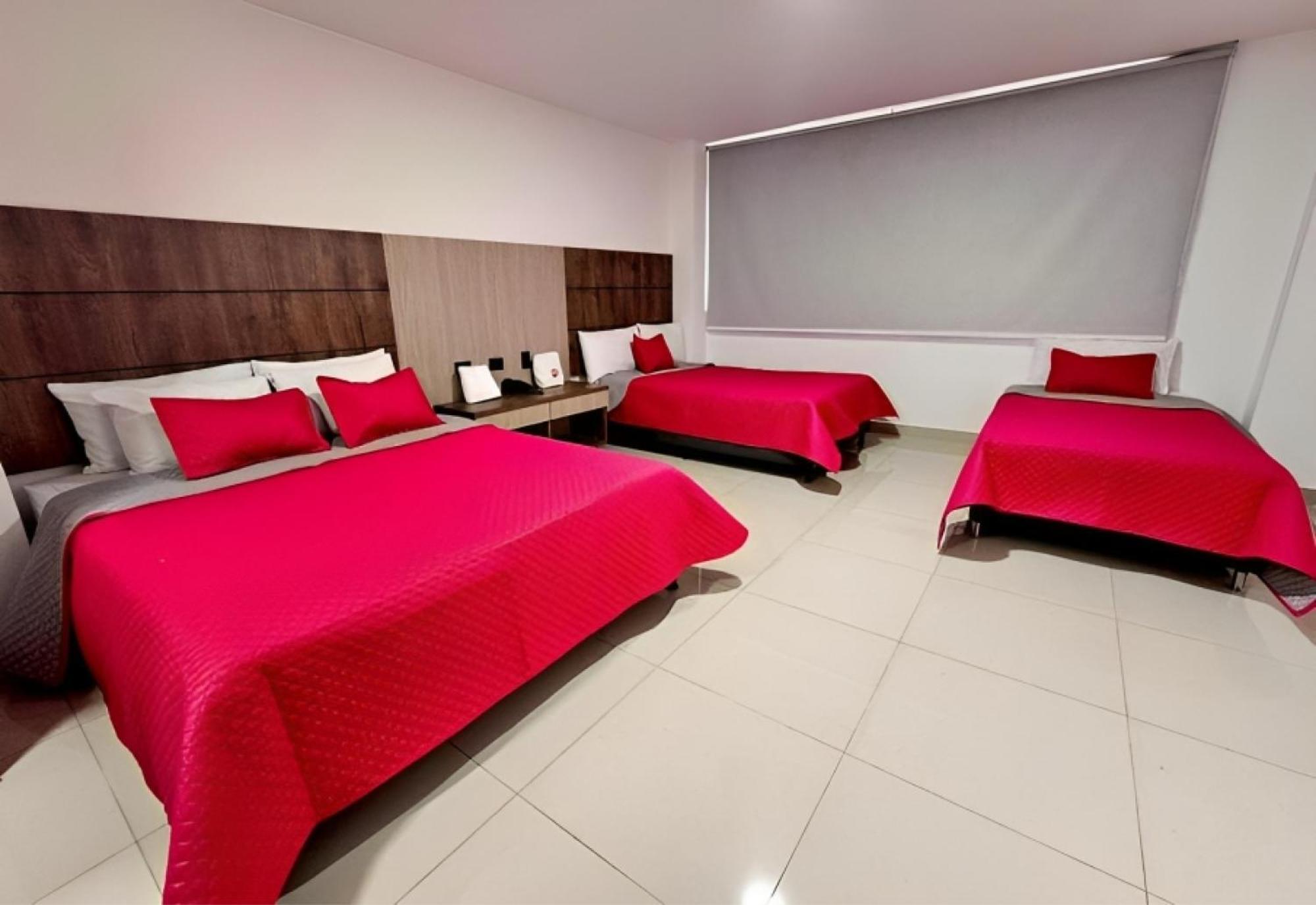 Hotel Ofix Меделин Екстериор снимка
