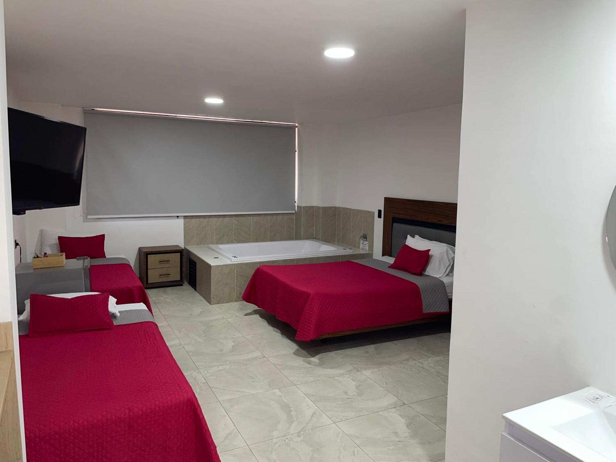 Hotel Ofix Меделин Екстериор снимка