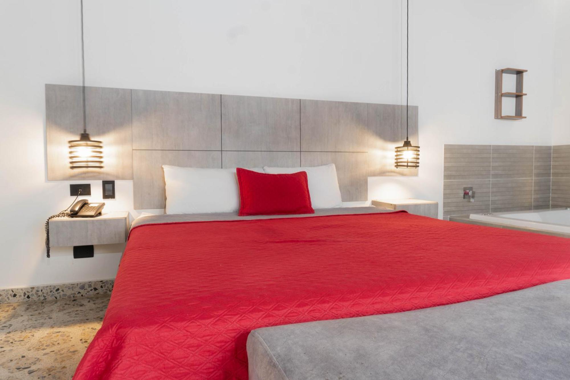 Hotel Ofix Меделин Екстериор снимка